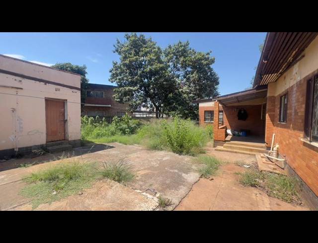 4 BEDROOM HOUSE FOR SALE IN OOSEINDE